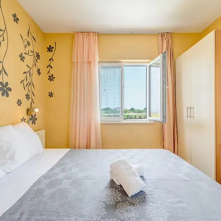 Apartament Petra *
