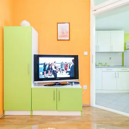Petra Apartment *