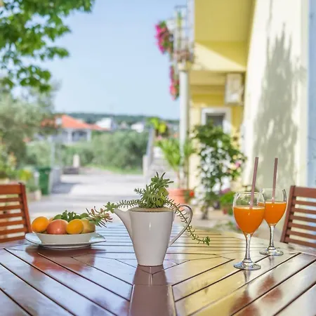 Apartment Petra *