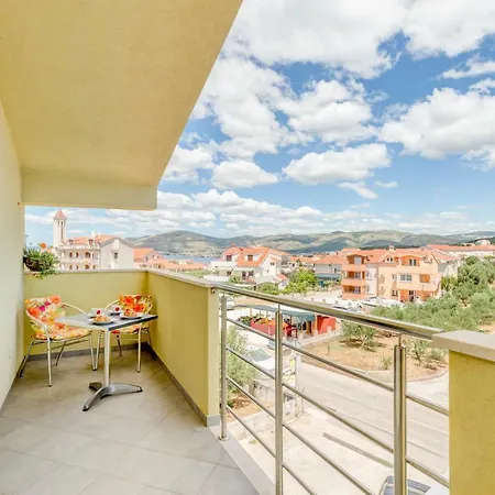 Apartment Petra